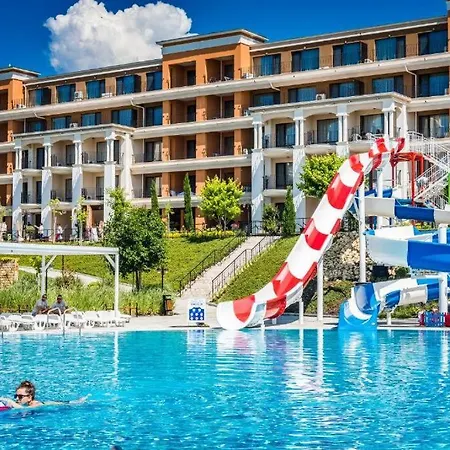 Seaside Serenity - Premier Daire